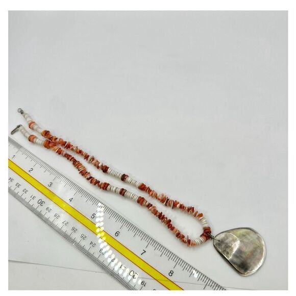 Spiny oyster abalone pendant necklace - Picture 4 of 11